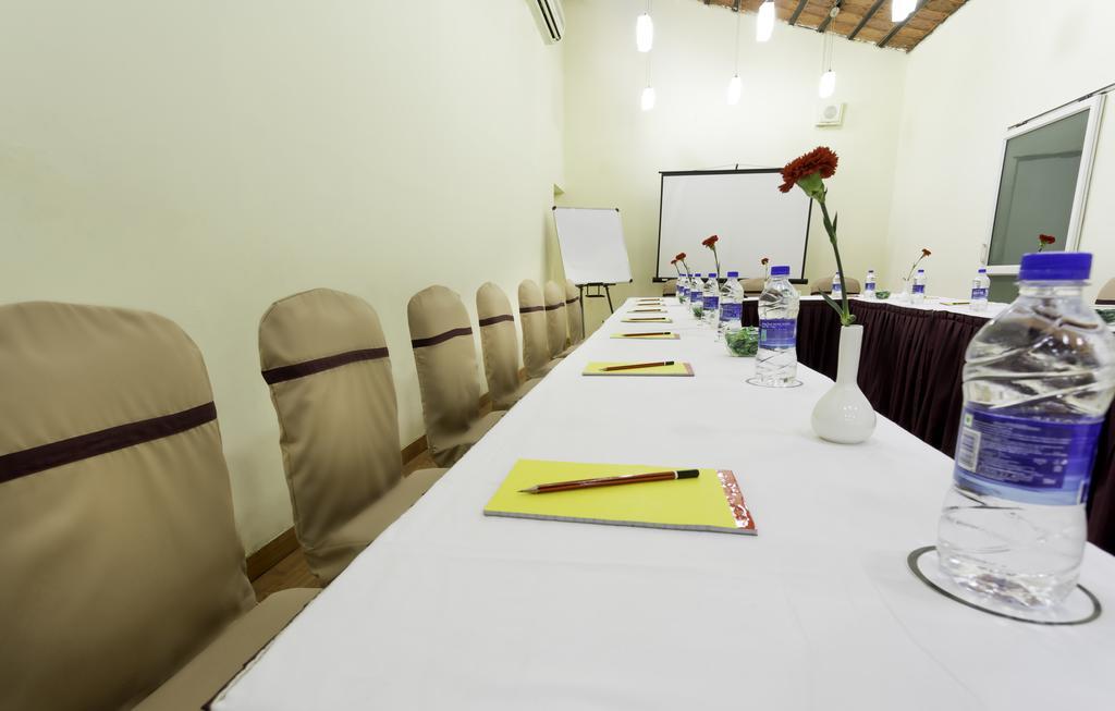 Hm Suites & Studios Bangalore Exteriör bild