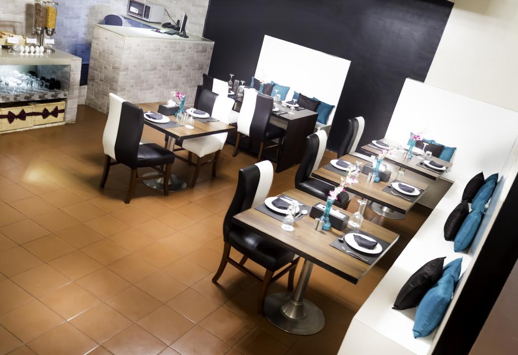 Hm Suites & Studios Bangalore Exteriör bild