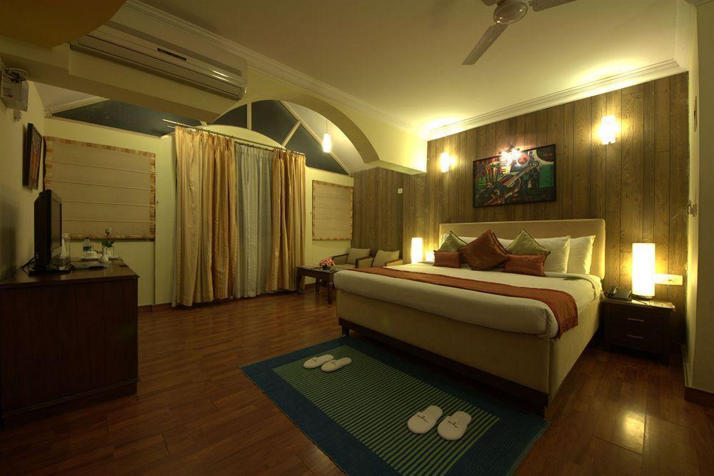 Hm Suites & Studios Bangalore Exteriör bild