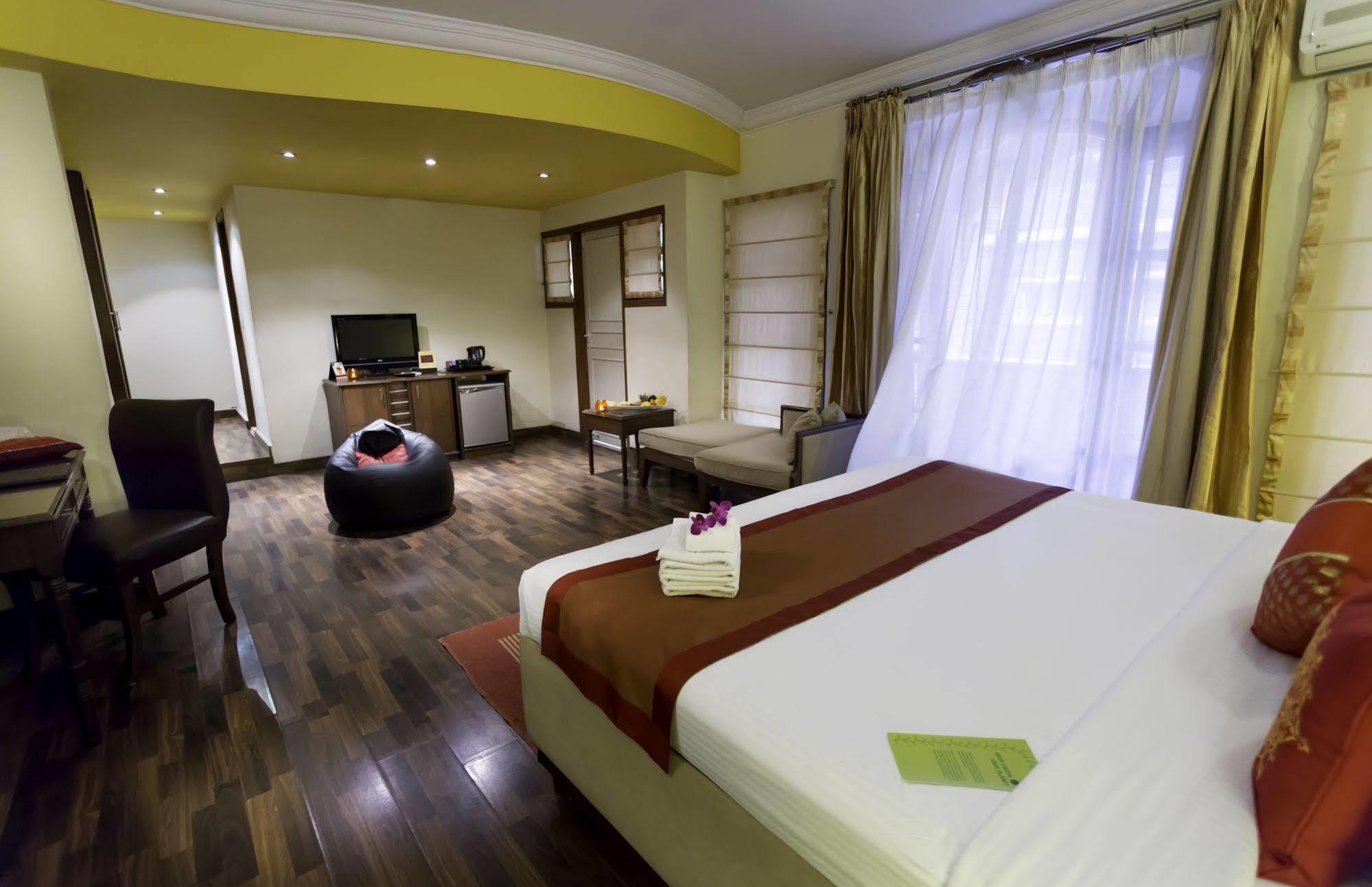 Hm Suites & Studios Bangalore Exteriör bild